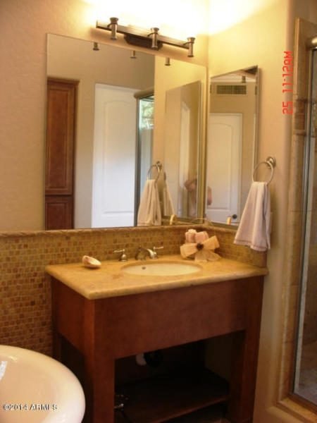 1 Kanal House for Sale in F-7, Islamabad - photo 4