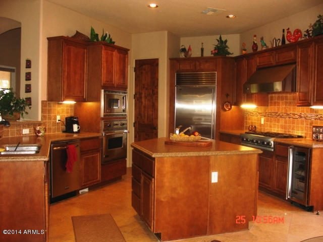 1 Kanal House for Sale in F-7, Islamabad - photo 2